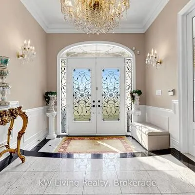 16,&nbsp;Montressor, Bayview Hill, Richmond Hill