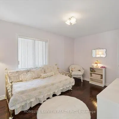 11,&nbsp;Sorrento, North Richvale, Richmond Hill