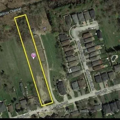 80,&nbsp;Douglas, Oak Ridges Lake Wilcox, Richmond Hill