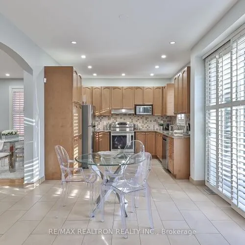 Premium freehold home for sale: 170, Silver Maple, Jefferson, Richmond Hill