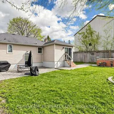 2,&nbsp;Hughes, Oak Ridges, Richmond Hill