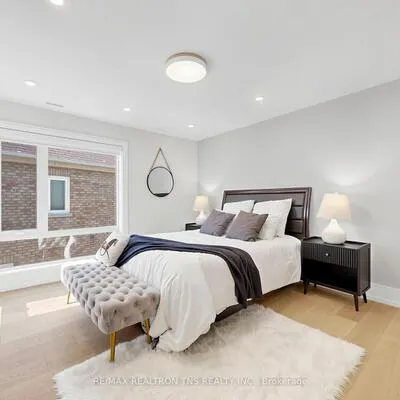 2,&nbsp;Eastgate, Bayview Hill, Richmond Hill