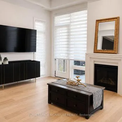 308,&nbsp;King, Oak Ridges, Richmond Hill