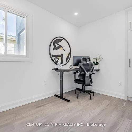 Premium freehold home for sale: 42, Coventry, Crosby, Richmond Hill