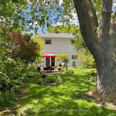 111,&nbsp;Springhead, North Richvale, Richmond Hill