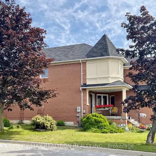 Premium freehold home for sale: 2, Rocksprings, Westbrook, Richmond Hill