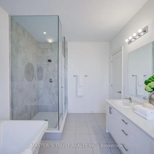Premium freehold home for sale: 155, Prairie Rose, Rural Richmond Hill, Richmond Hill