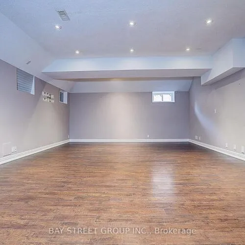 Premium freehold home for sale: 103, Lake, Oak Ridges Lake Wilcox, Richmond Hill