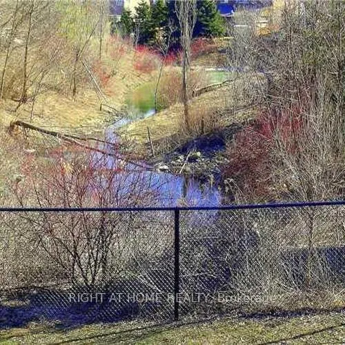 Premium freehold home for sale: 17, Bond, Oak Ridges, Richmond Hill