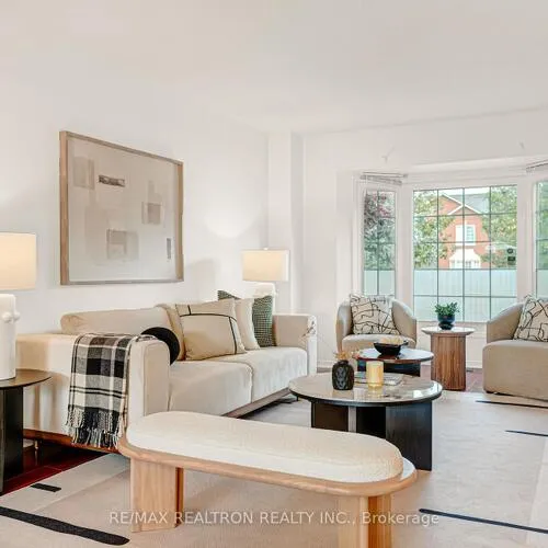Premium freehold home for sale: 37, Dumaurier, Devonsleigh, Richmond Hill