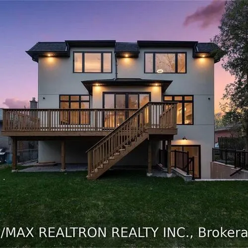 Premium freehold home for sale: 212, Sussex, Harding, Richmond Hill