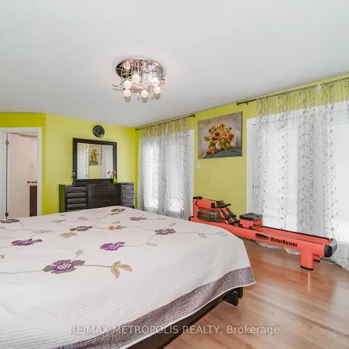Premium freehold home for sale: 114, Selwyn, Jefferson, Richmond Hill