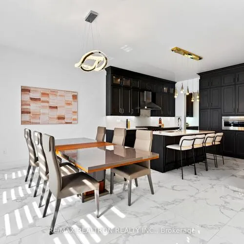 Premium freehold home for sale: 209, Hillsview, Observatory, Richmond Hill