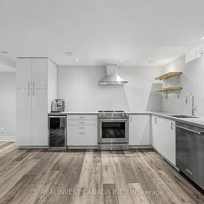 84,&nbsp;Worthington, Oak Ridges Lake Wilcox, Richmond Hill