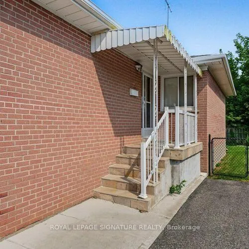 Premium freehold home for sale: 407, Wenlock, Harding, Richmond Hill