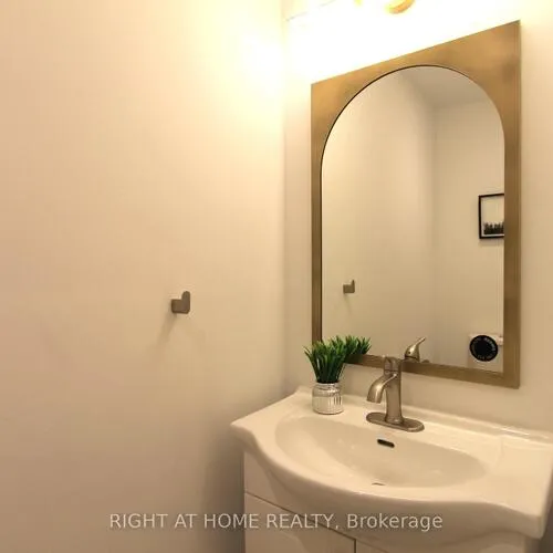 Premium freehold home for sale: 4, Kirkland, Westbrook, Richmond Hill