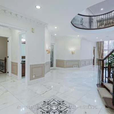 2,&nbsp;Cortleigh, Bayview Hill, Richmond Hill