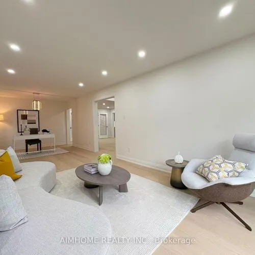 Premium freehold home for sale: 108, Berwick, Observatory, Richmond Hill