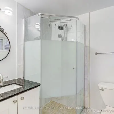 33,&nbsp;kitsilano, North Richvale, Richmond Hill