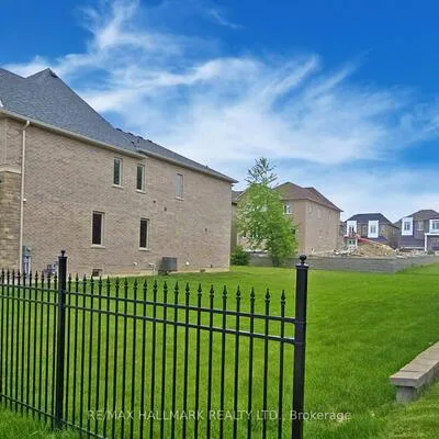 51A,&nbsp;Puccini, Oak Ridges, Richmond Hill
