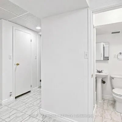 131,&nbsp;Castle Rock, North Richvale, Richmond Hill