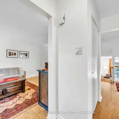 199,&nbsp;Weldrick, North Richvale, Richmond Hill