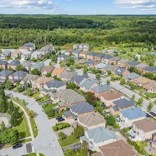 Premium freehold home for sale: 61, Wolf Trail, Jefferson, Richmond Hill