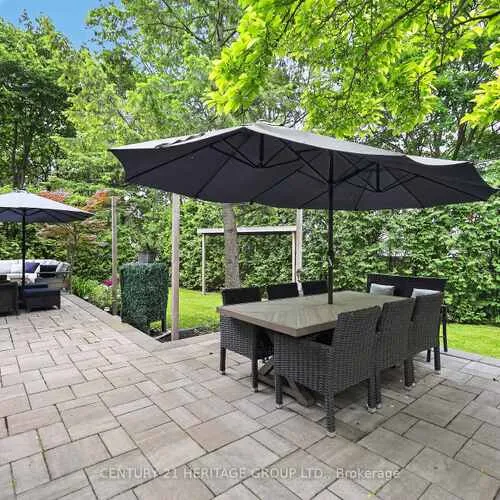 Premium freehold home for sale: 28, Innis, Mill Pond, Richmond Hill