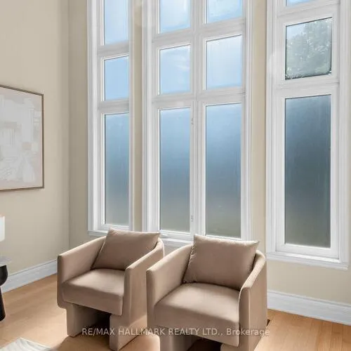 Premium freehold home for sale: 8, Ridgley, Bayview Hill, Richmond Hill