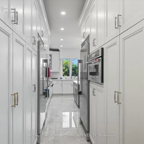 Premium freehold home for sale: 47, Hall, Mill Pond, Richmond Hill