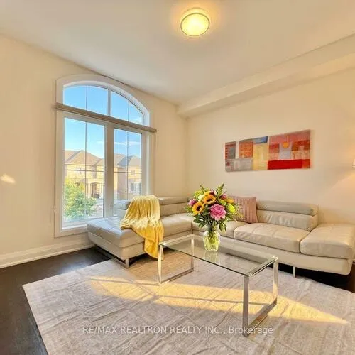 Premium freehold home for sale: 33, Duncombe, South Richvale, Richmond Hill