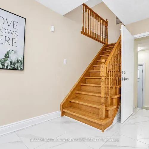 Premium freehold home for sale: 206, Bernard, Devonsleigh, Richmond Hill