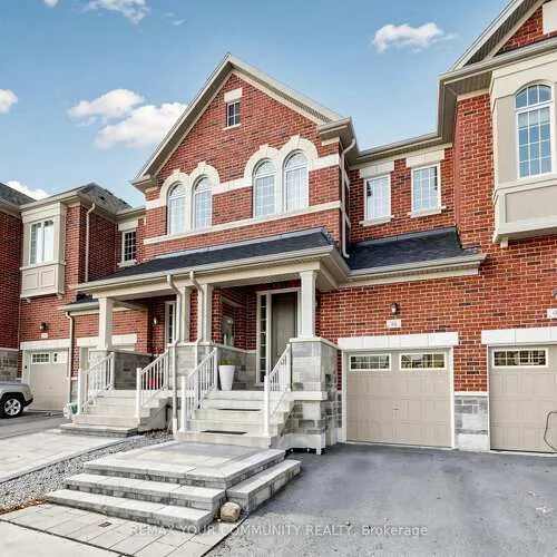 Premium freehold home for sale: 96, Drizzel, Oak Ridges, Richmond Hill