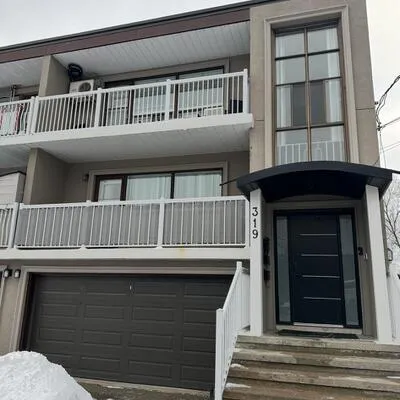 319,&nbsp;Wilmington, Bathurst Manor, Toronto