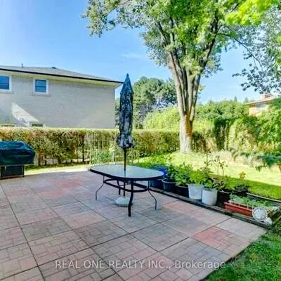 62, Bernick, Bayview Woods-Steeles, Toronto