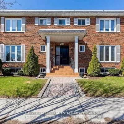 550,&nbsp;Glencairn, Englemount-Lawrence, Toronto