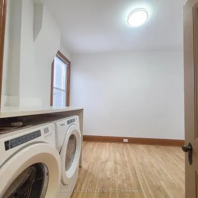 750, Queen, Trinity-Bellwoods, Toronto