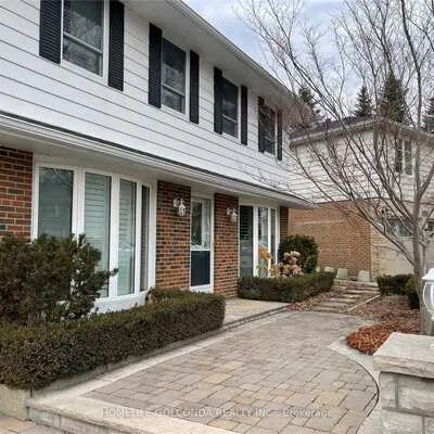 24,&nbsp;Meadowglade, Henry Farm, Toronto
