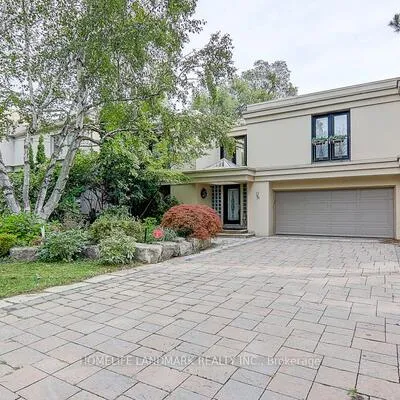 35,&nbsp;Gardiner, Forest Hill South, Toronto
