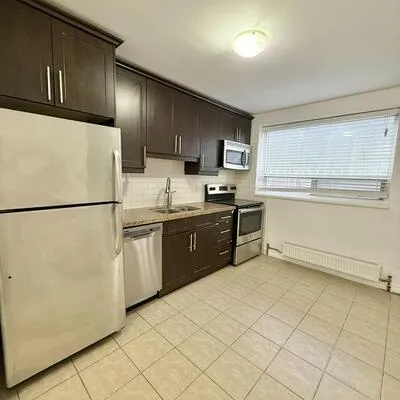 640,&nbsp;Davenport, Casa Loma, Toronto