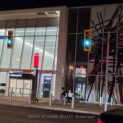 1561,&nbsp;Eglinton, Oakwood Village, Toronto