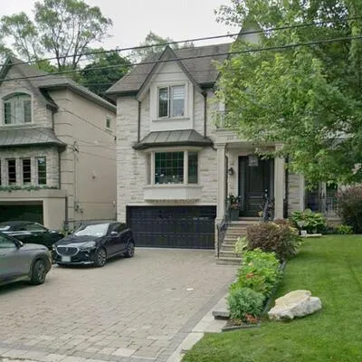 211,&nbsp;Northwood, Newtonbrook East, Toronto