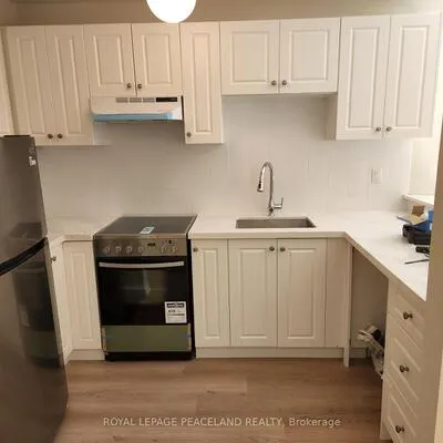 556, Spadina, University, Toronto