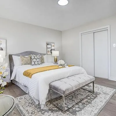 269,&nbsp;Shawnee, Pleasant View, Toronto