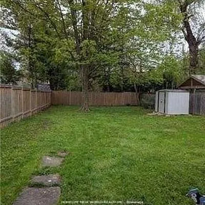 116,&nbsp;Estelle, Willowdale East, Toronto