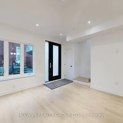 178,&nbsp;Atlas, Oakwood Village, Toronto
