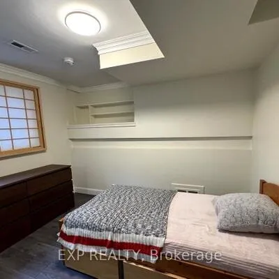 18,&nbsp;Greenland, Banbury-Don Mills, Toronto