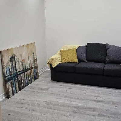 92,&nbsp;Alexis, Clanton Park, Toronto