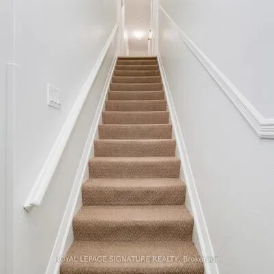 27,&nbsp;Hillsboro, Annex, Toronto
