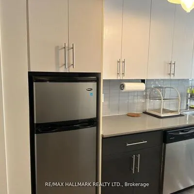 595,&nbsp;St Clair, Wychwood, Toronto
